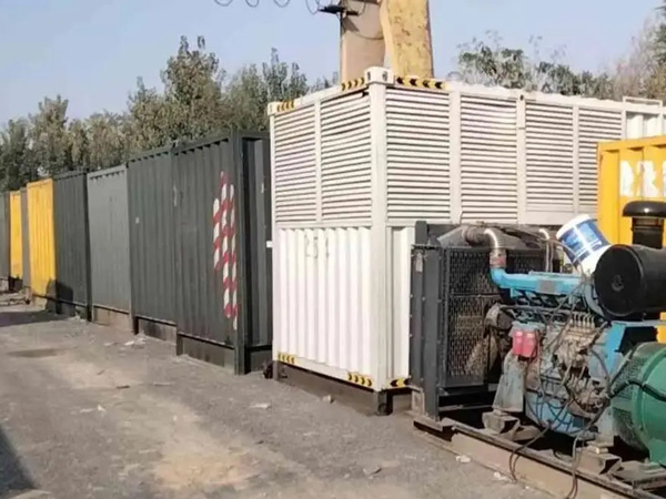 天河200KW柴油发电机机组每小时油耗是多少?